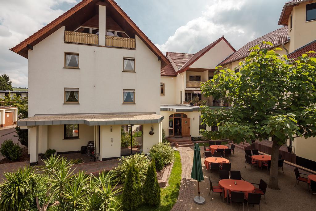 Hotel Pfaffenhofen Schwabenheim an der Selz Eksteriør billede