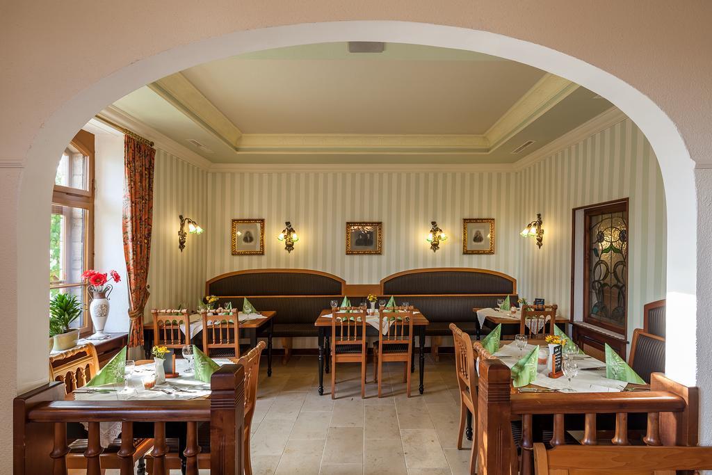 Hotel Pfaffenhofen Schwabenheim an der Selz Eksteriør billede